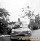 Leslie Milne with his car at Turlundie Cottage